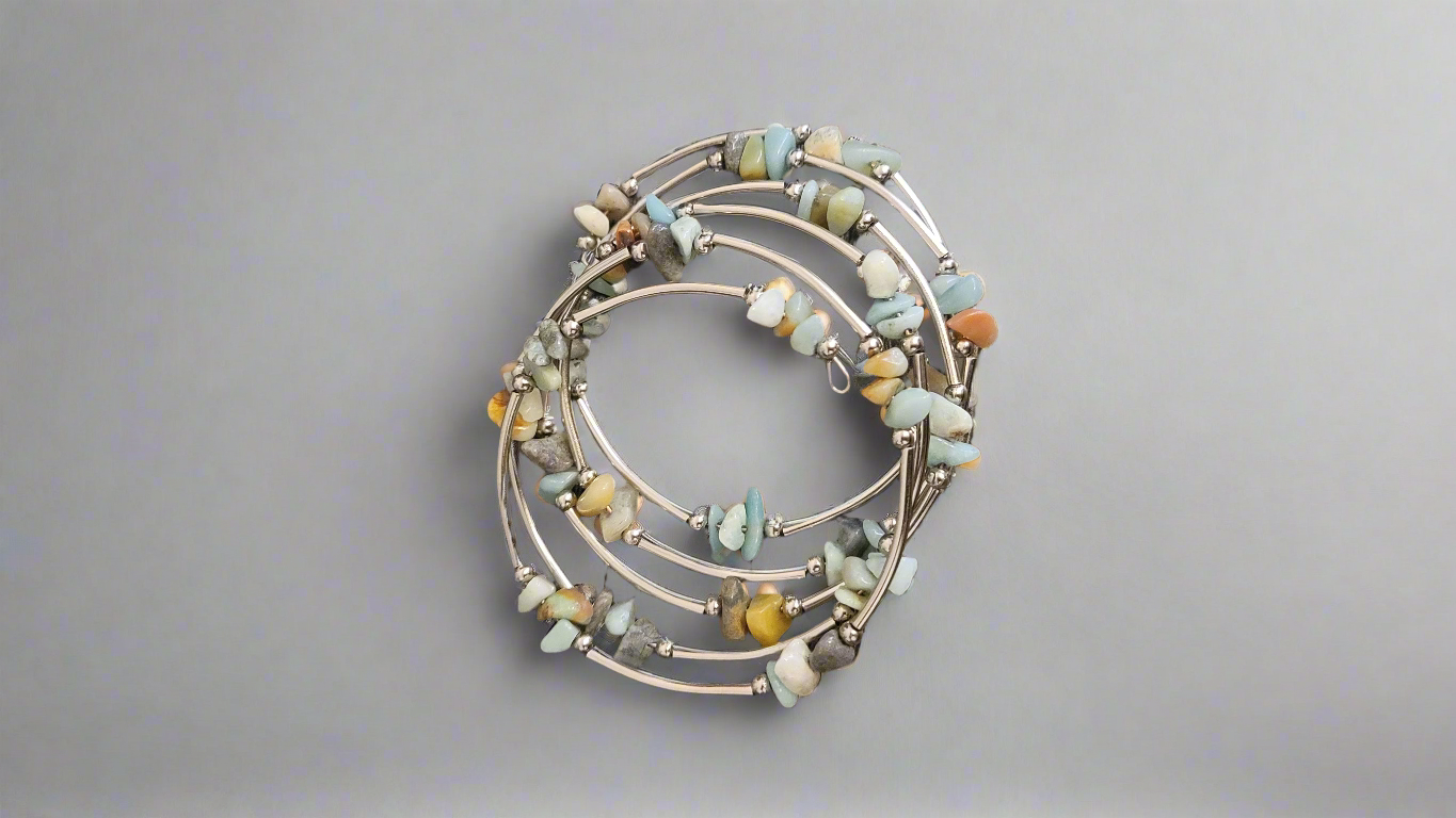 Beachy Agate Necklace with Orange Sea Shell Pendant and Agate Memory Wire Bracelet