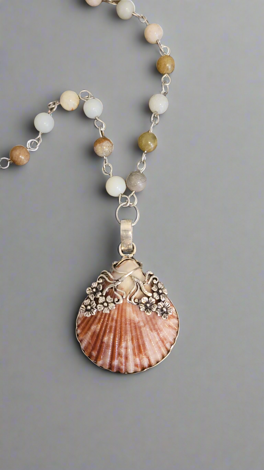Beachy Agate Necklace with Orange Sea Shell Pendant and Agate Memory Wire Bracelet