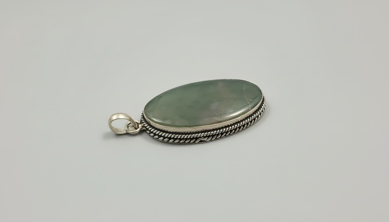 Moss Agate in .925 Sterling Silver Pendant